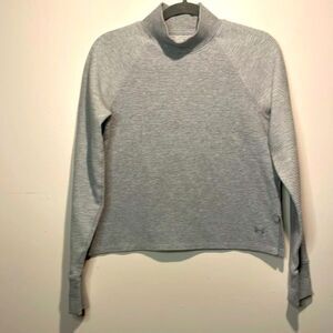 The North Face- Relaxed Cropped Mock Neck Ribbed Pullover in Grey- Size Small
